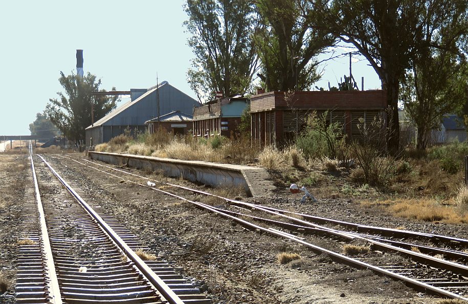 Viljoenskroon railway station